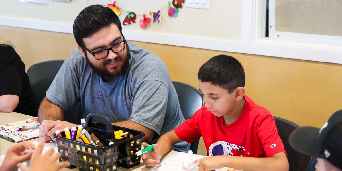 UPS Volunteers Spark Imagination